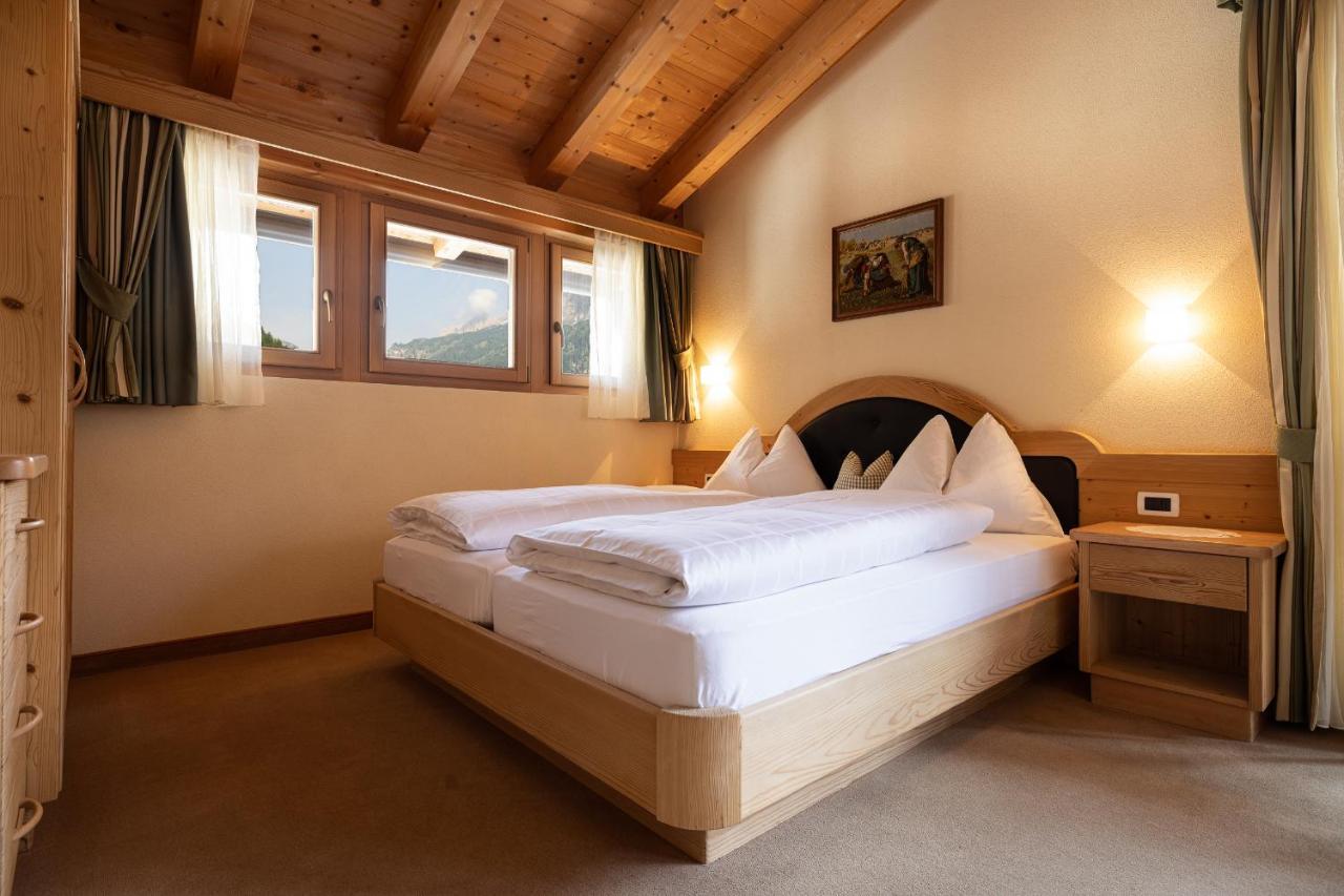 Garni Gran Pre Bed & Breakfast Corvara In Badia Ngoại thất bức ảnh